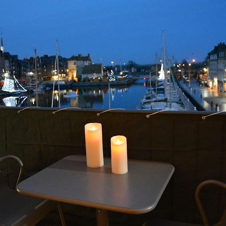 Apartamento Le Balcon Du Port Honfleur Exterior foto